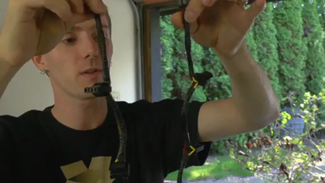 Corsair GS700 Gamer Series Power Supply Unboxing & Overview