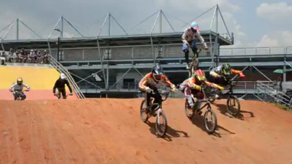 www.bmxinternationalteam.com  Living Colombian bmx