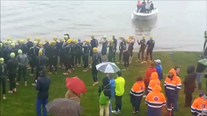 Triathlon des Herbiers 2013 Départ Natation