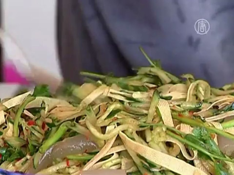 Китаец смастерил себе бионические руки