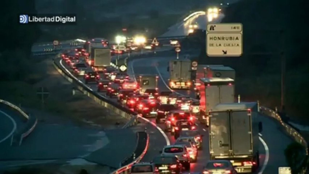 Dos accidentes múltiples colapsan la A-1