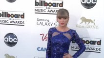 Taylor Swift Grossed Out When Selena Gomez and Justin Bieber Kiss