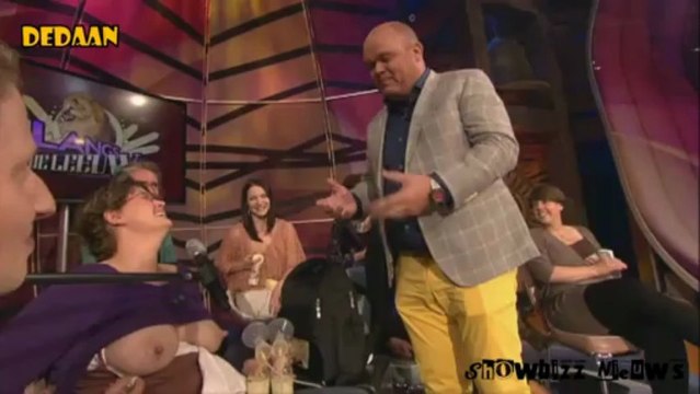 Paul de Leeuw boit du lait maternel