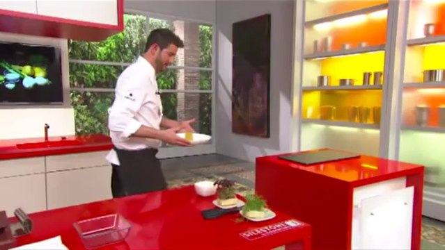 Natilles de ceba caramel·litzada amb patates i espàrrecs verds