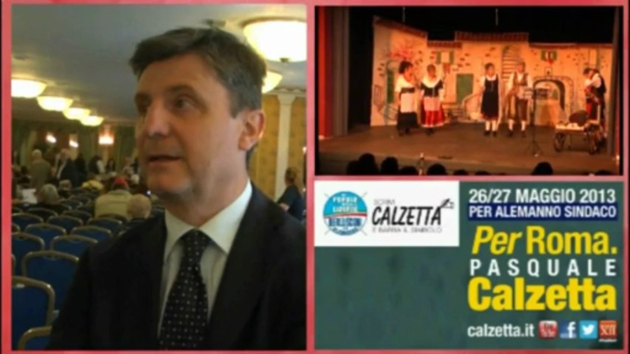 Pasquale Calzetta con gli anziani al comune di Roma
