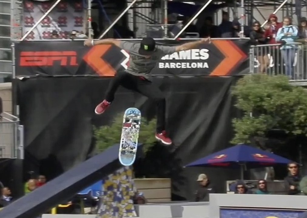 Nyjah Huston Final Run in SLS Final - X-Games B...