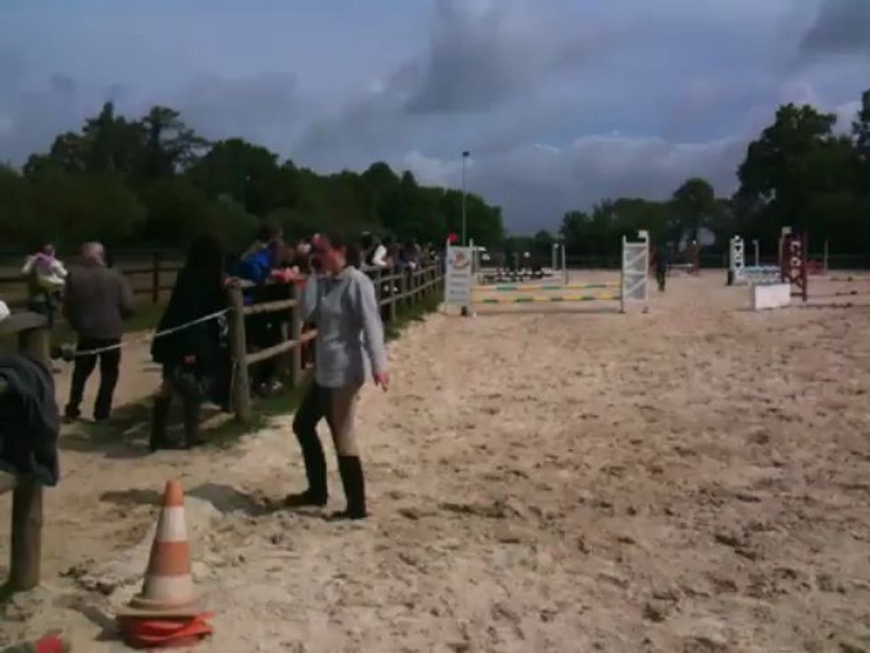 Betty CSO MAI 2013 (chute)