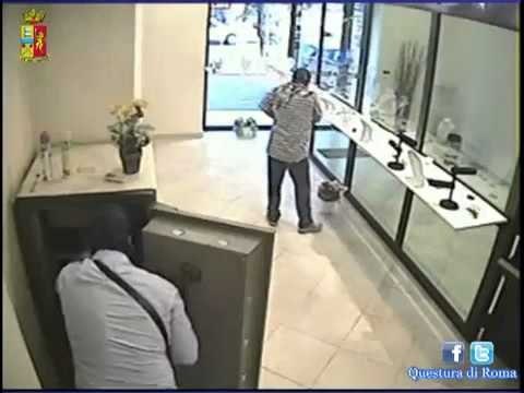 Roma - Arresto rapinatore negozio Compro Oro (20.05.13)