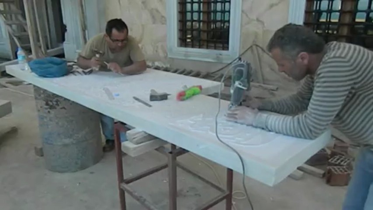 kitabe kabartması