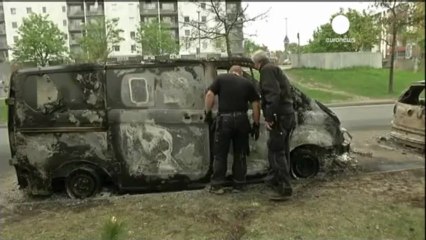 Youths set cars ablaze in Stockholm suburb