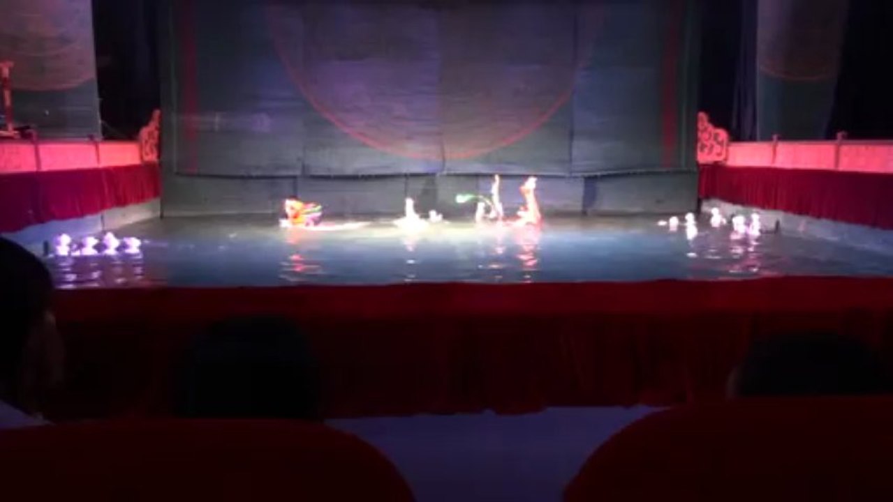 Marionnettes sur l eau