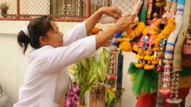 รับตั้งศาลพระภูมิ โทร085-991-5845