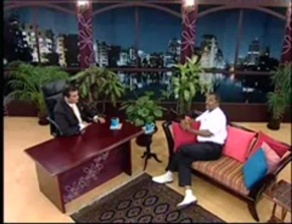 Nov. 16, 2012 Dr. Paul Henry on GP presents The Naveed Mahbub Show