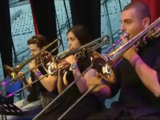 Grup Yorum - Devrim Yürüyüşümüz Sürüyor - (1998)