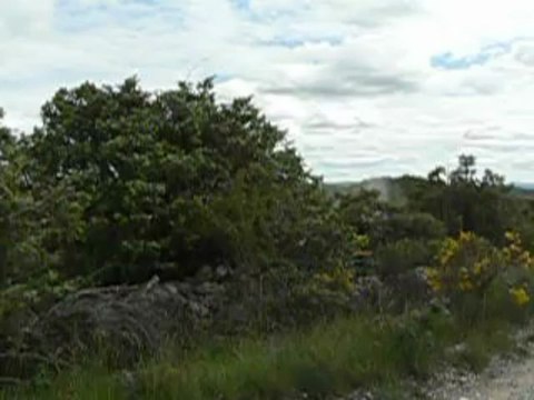 Entrainement des pilotes de canadairs avant la saison des incendies en Ardèche.
