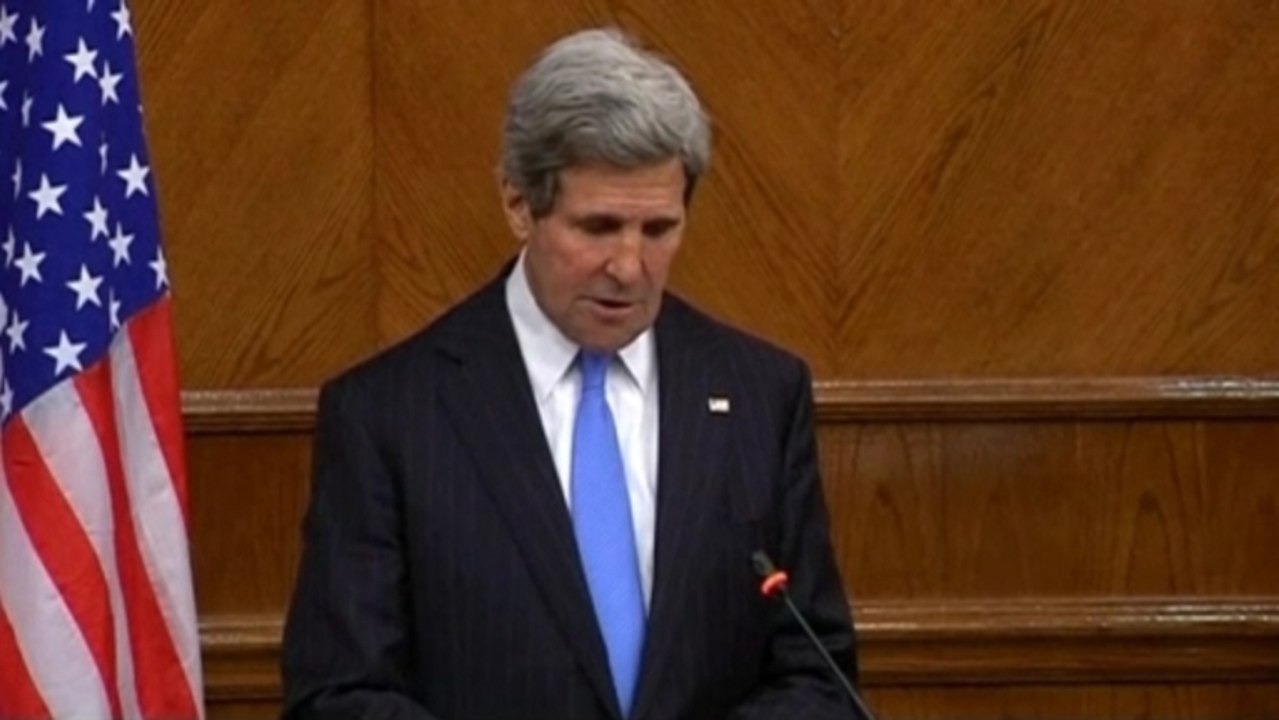 Kerry warns Syria's Assad against rejecting pol...