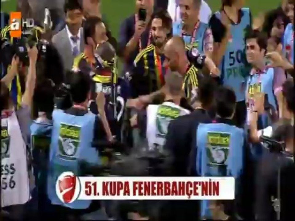 Fenerbahce kupa töreni devami