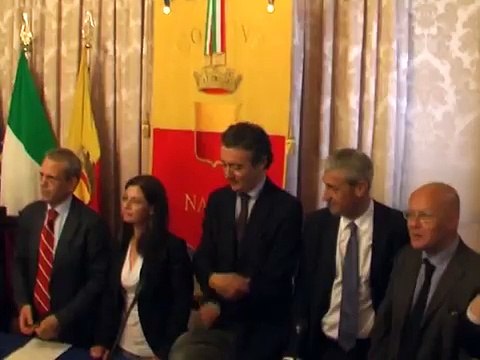 Napoli - La nuova Giunta De Magistris -2- (22.05.13)