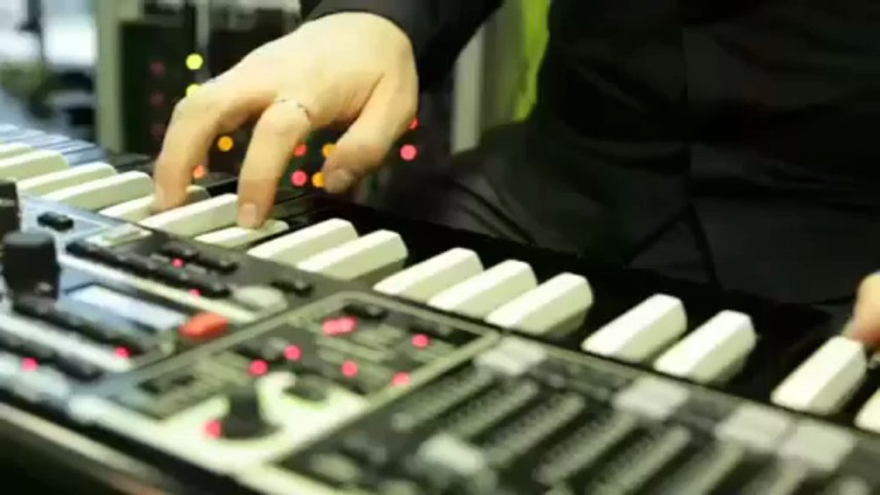 Hurts - Wonderful life bei N-JOY 26.02.2013