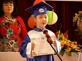 Tuan Minh tot nghiep mnb 183