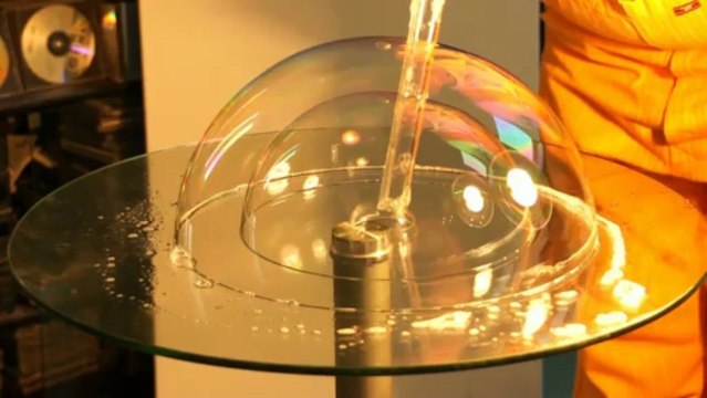 spectacle28.com fred clown magicien ballons sculptes lassay les chateaux,argentre,pre en pail,andouille