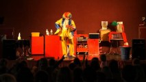spectacle28.com fred clown magicien ballons sculptes departement la mayenne