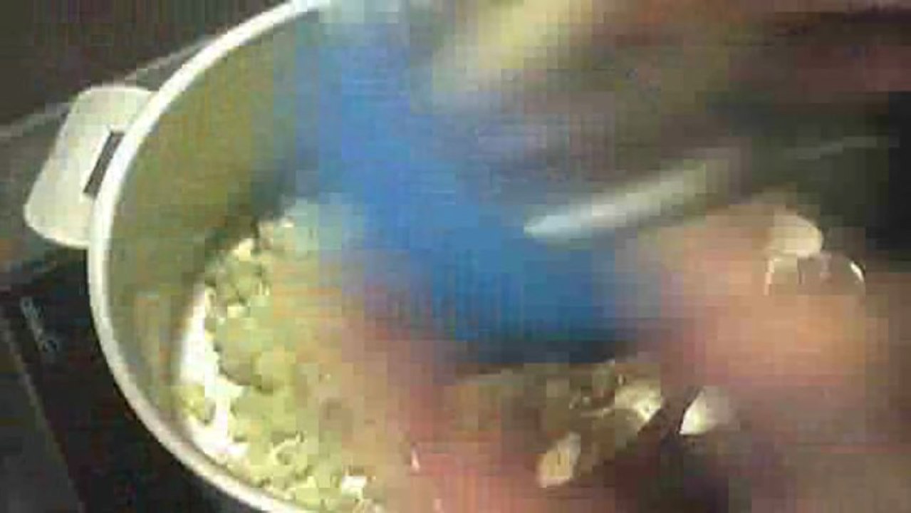 Poulet aux herbes et galettes de risotto vert