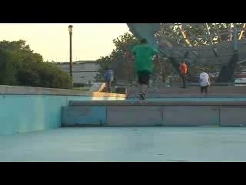 Dj need skate in central park