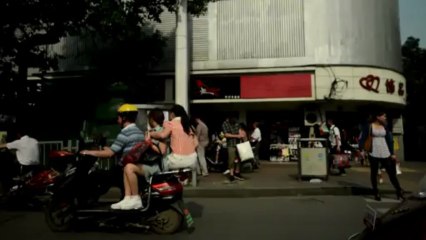 نضال والدة صينية من أجل ابنتها التي تعرضت للاغتصاب