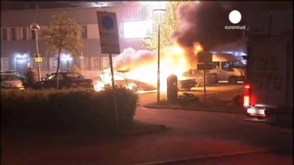 Cuarta noche consecutiva de disturbios en la periferia...