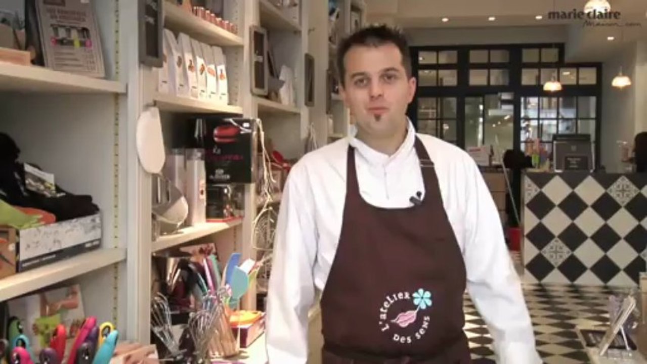 Bûche choco d'or, biscuit minute, petits copeaux de chocolat