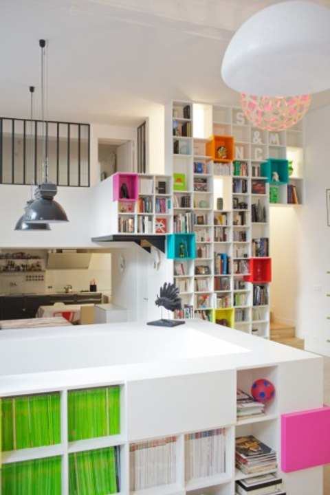 Un loft structuré par des cubes