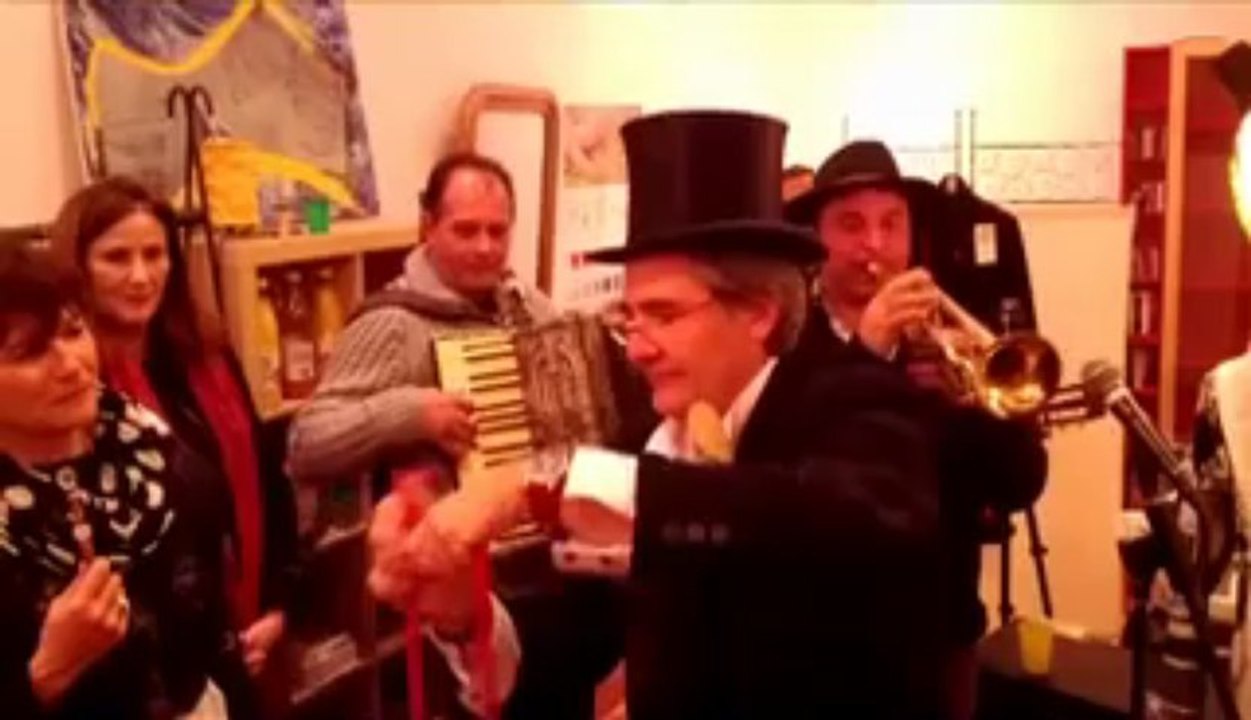 VALENTIN MAGICOM MAGIE VERNISSAGE