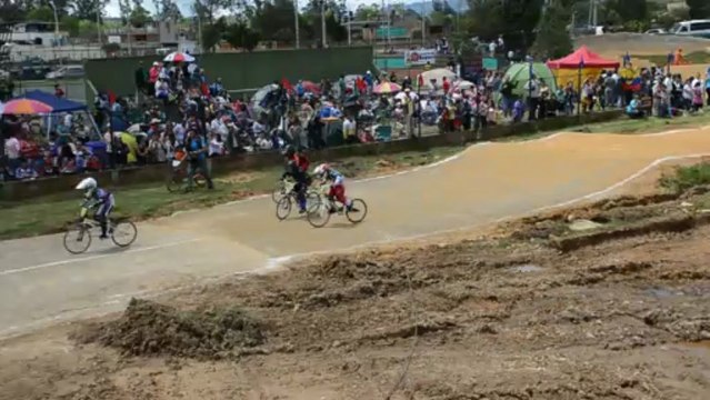 II Valida Copa Andina de bicicross 2013 en el Parque Juan Pablo II, Chiquinquira, Boyaca