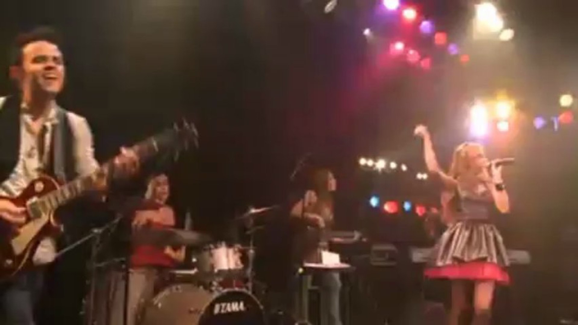 ⁣Kylee Never Give Up Live 2011