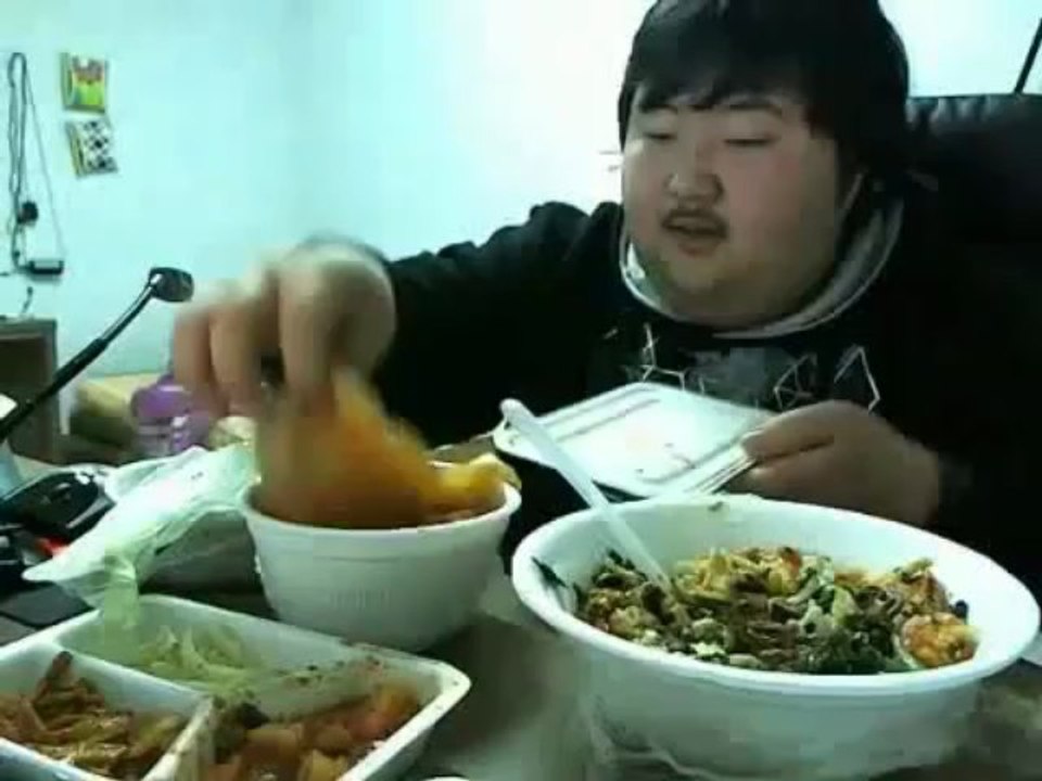 Heureux de manger