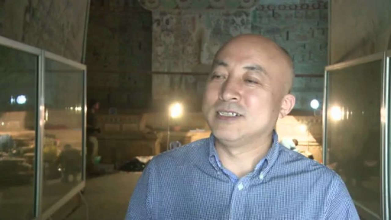 Touristen bedrohen Wüsten-Schatz in China