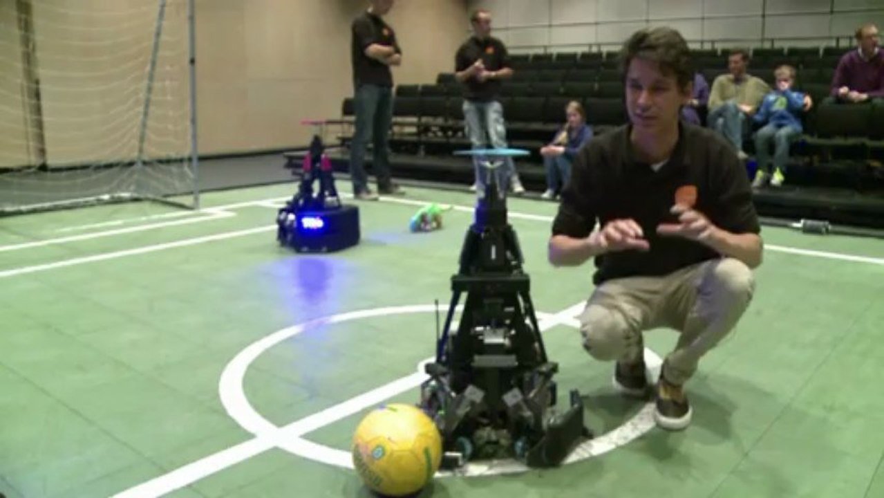 Les robots-footballeurs se préparent pour la coupe du monde