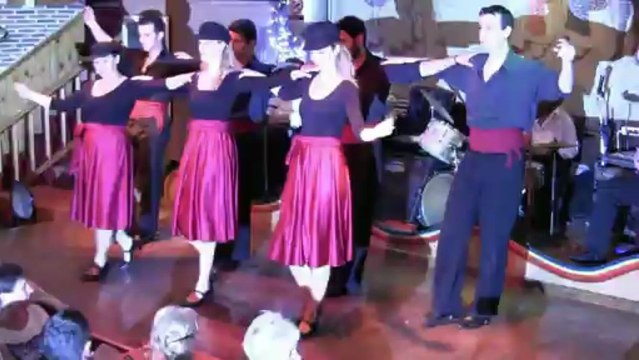 Tawerna Neos Rigas , wieczór folkloru greckiego lipiec 2012 r