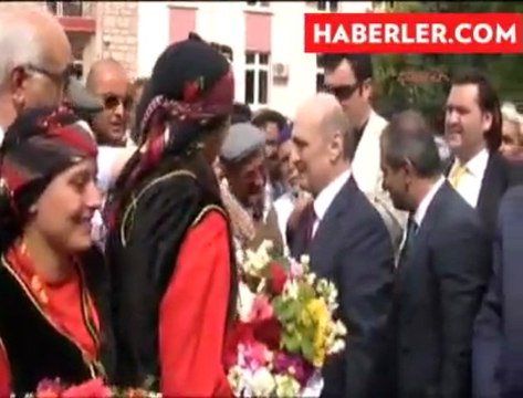 Çevre ve Şehircilik Bakanı Bayraktar zilede