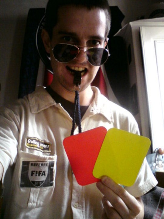FOOT 2013 LES JOIES DE L'ARBITRAGE