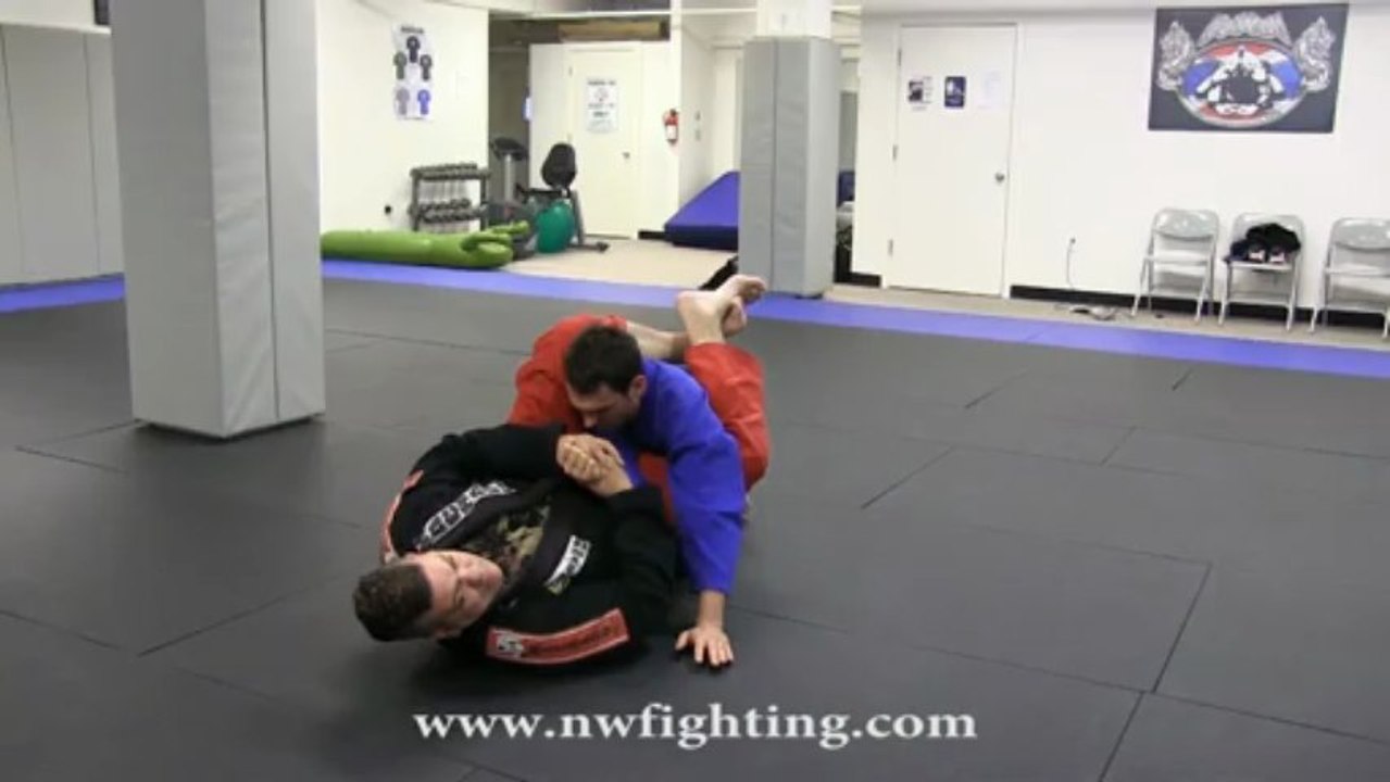 Brazilian Jiu-Jitsu Portland - Rigan Machado 2013 - Armlock From An Armbar