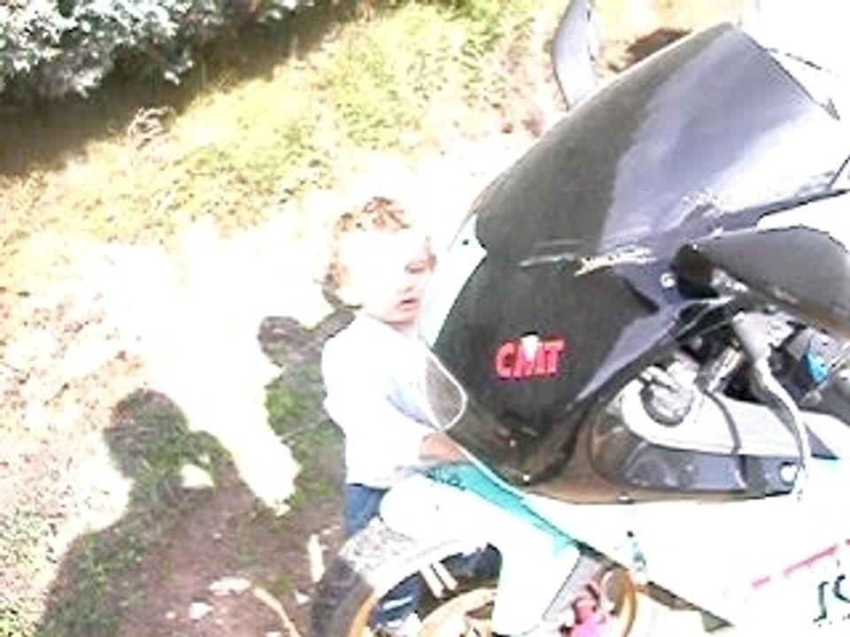 video sam 002
