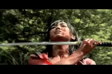 片腕マシンガール（THE MACHINE GIRL）予告編