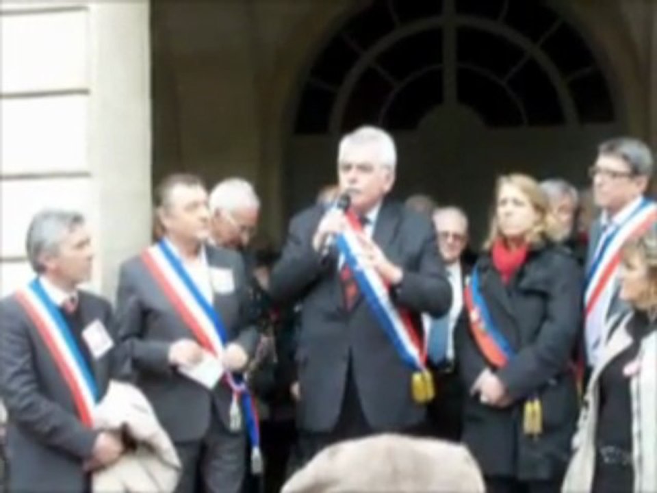 ACTE lll DE LA DECENTRALISATION : MANIFESTATION DES ELUS COMMUNISTES ET REPUBLICAINS