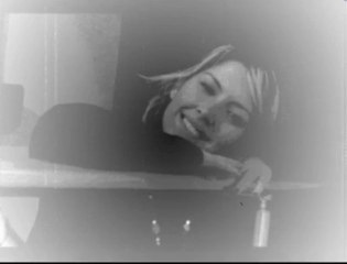 AYSUN TAŞÇEŞME Ya maziye dalarda rastlarsan bana CAGREYSE *****