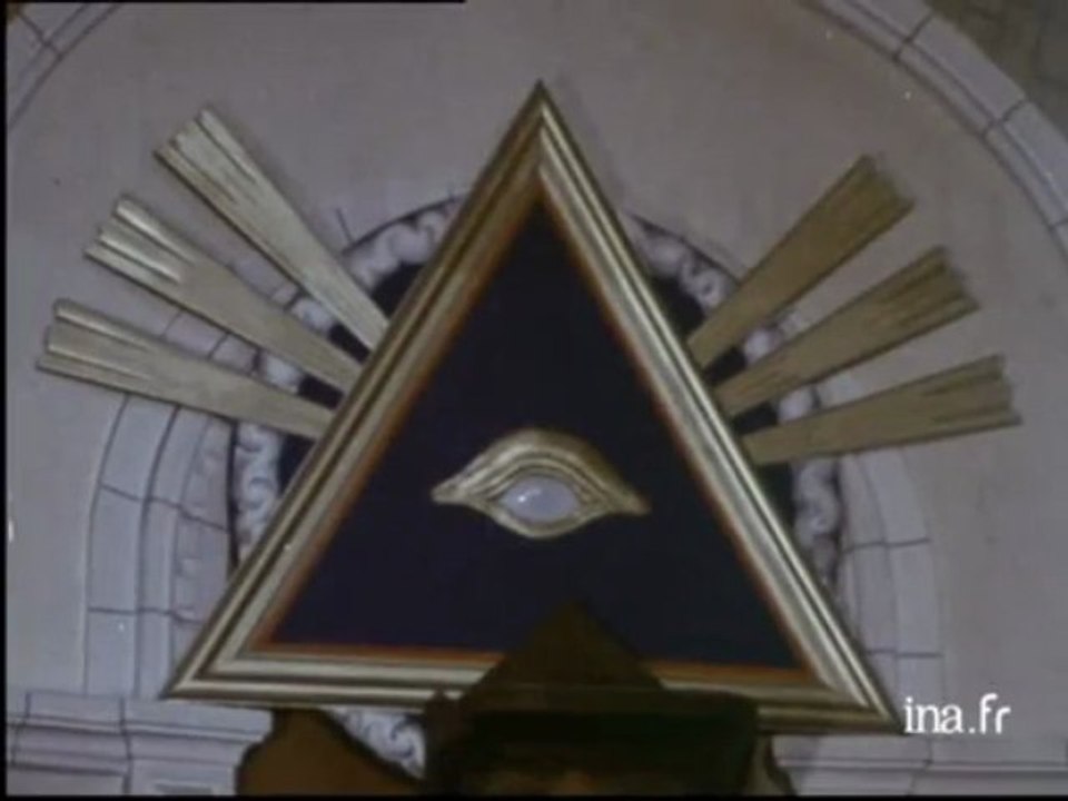 Francs Maçons à visage découvert 1sur2