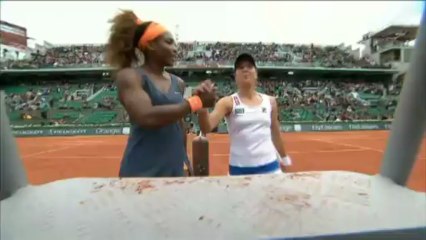 Serena Williams expéditive au premier tour de Roland-Garros