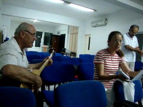 ağ elime mor gınalar yaktılar