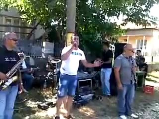 Haki , Konussana birtanem ,Neden hep susuyorsun susmak neyi halleder neden anlatmiyorsun *****